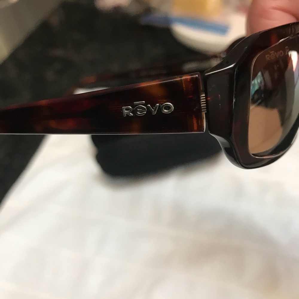 Revo sunglasses - Picture 5 of 5